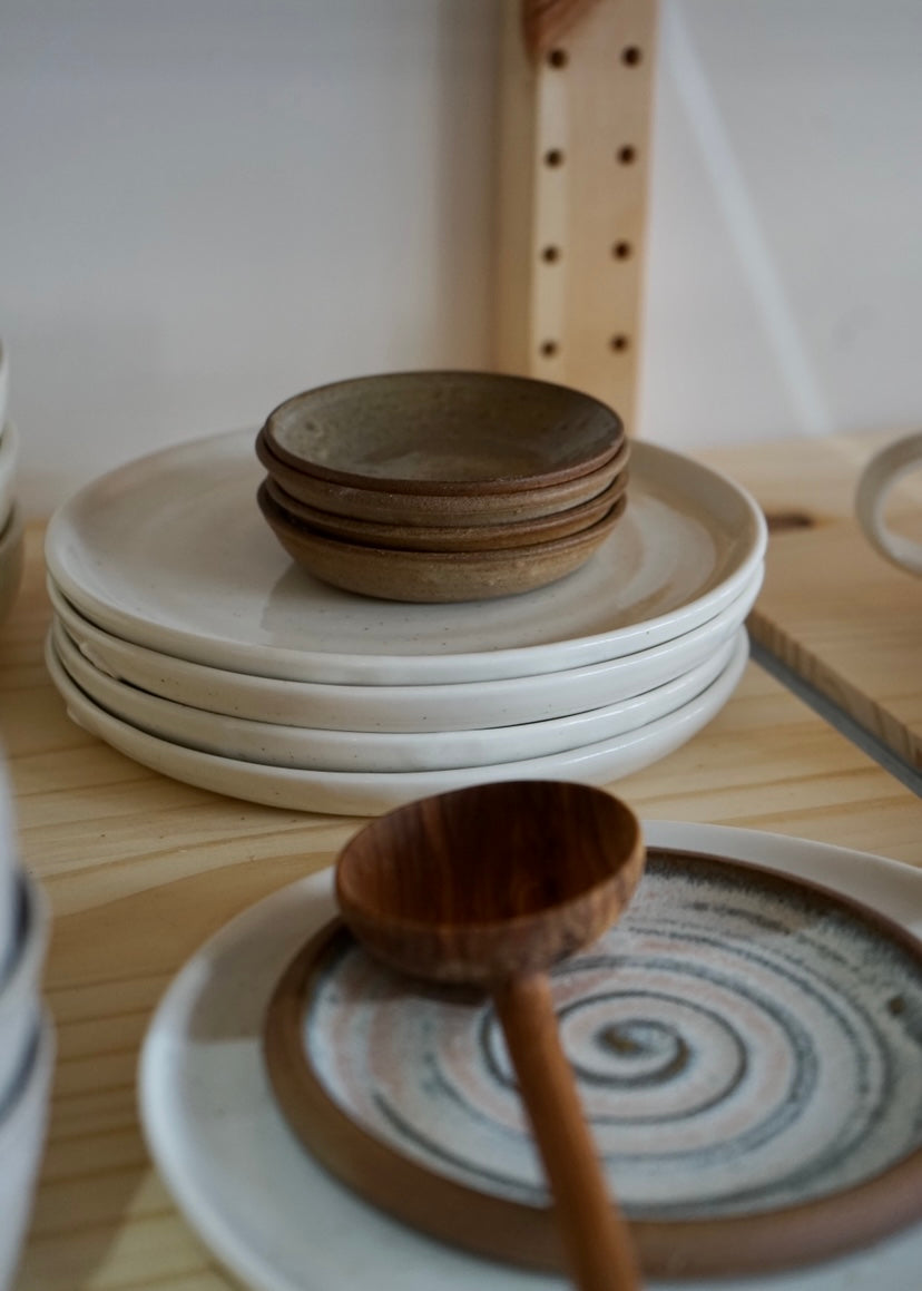 Side plates